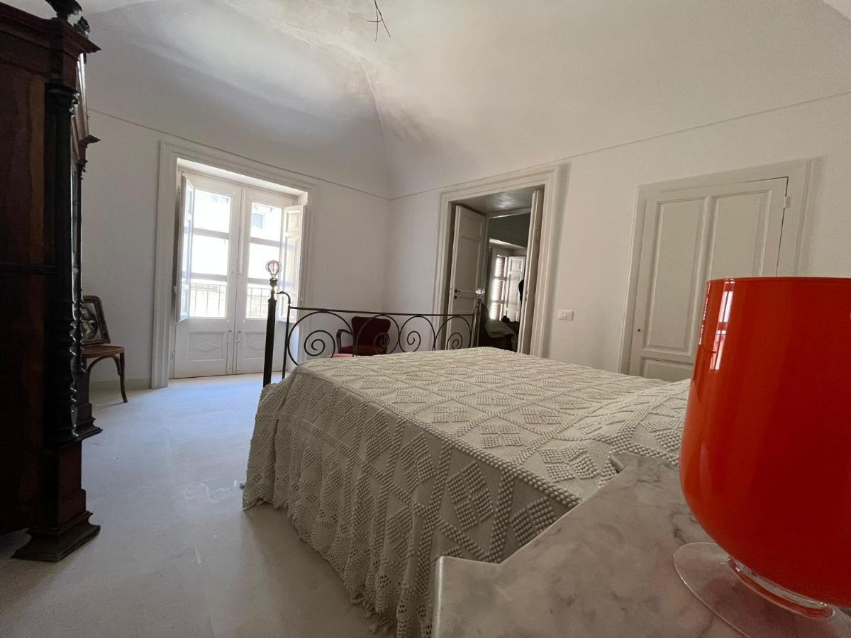 Bed and Breakfast Palazzo Triolo - Dimora Di Charme Корлеоне Экстерьер фото
