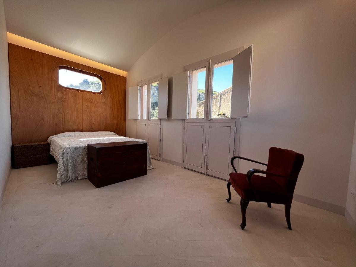 Bed and Breakfast Palazzo Triolo - Dimora Di Charme Корлеоне Экстерьер фото